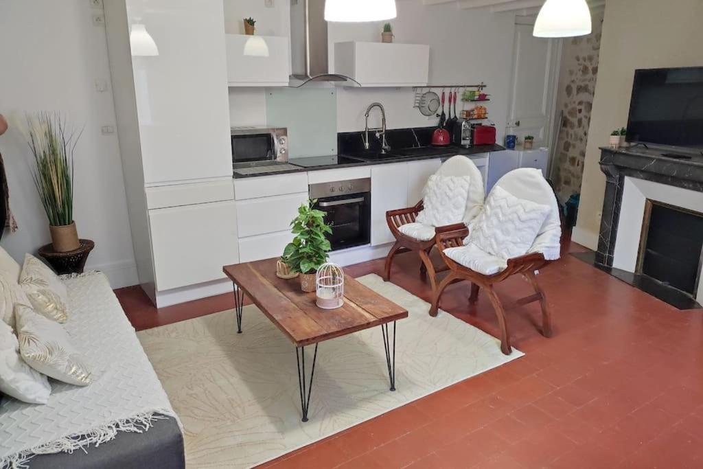 Charmant Duplex En Centre-Ville Λε Μανς Εξωτερικό φωτογραφία