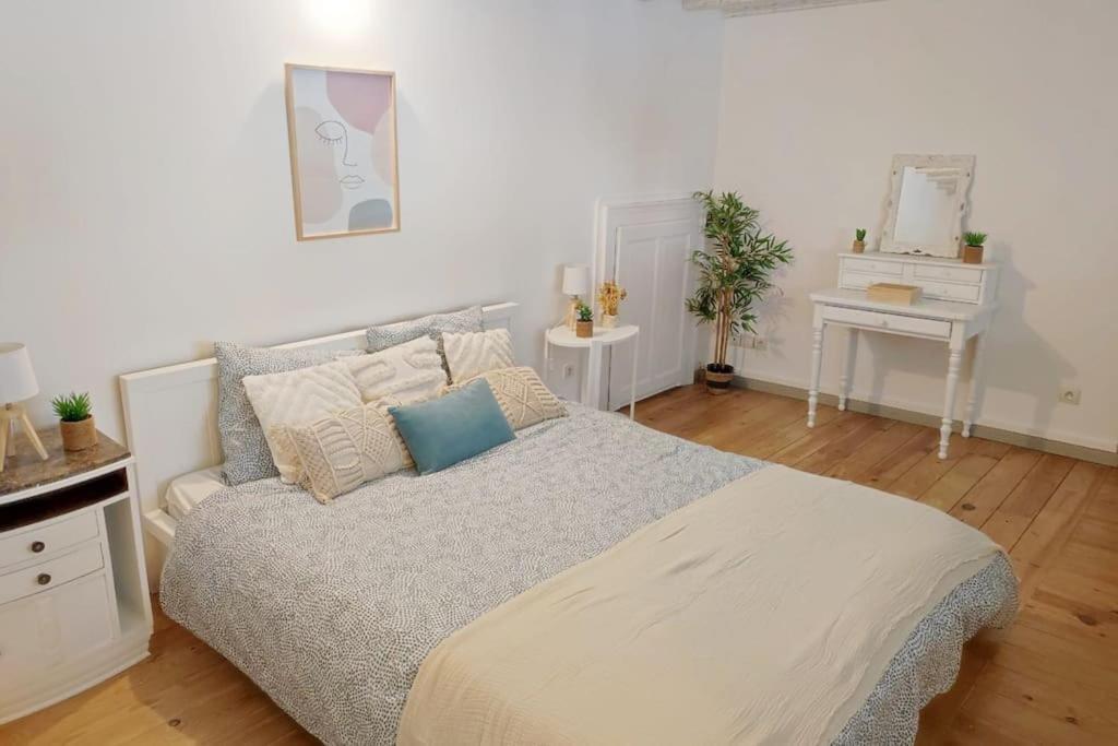 Charmant Duplex En Centre-Ville Λε Μανς Εξωτερικό φωτογραφία
