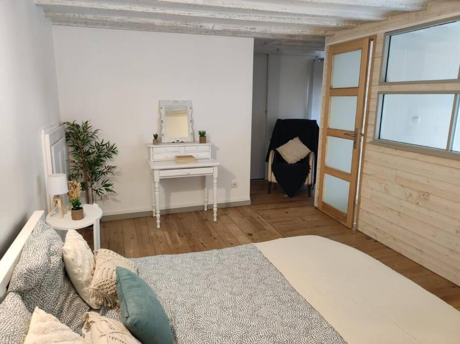 Charmant Duplex En Centre-Ville Λε Μανς Εξωτερικό φωτογραφία